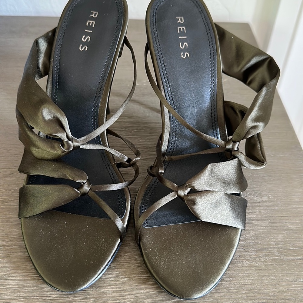 Reiss Sz 38 US 7.